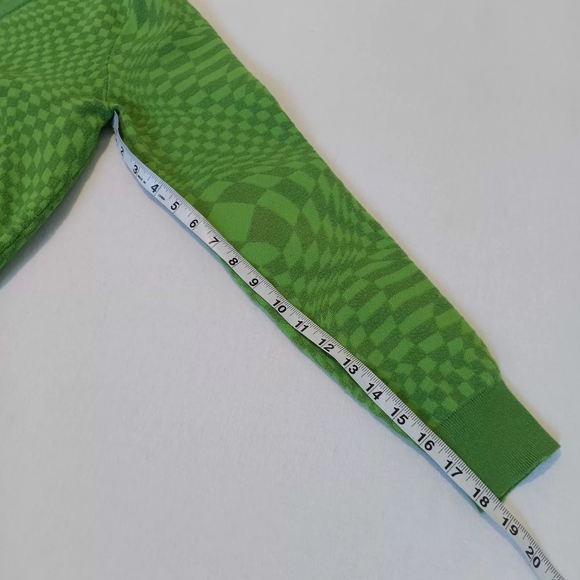 Justify Vibrant Green Knit Button Down Sweater Funky Fun Pattern Stretchy - Picture 8 of 9